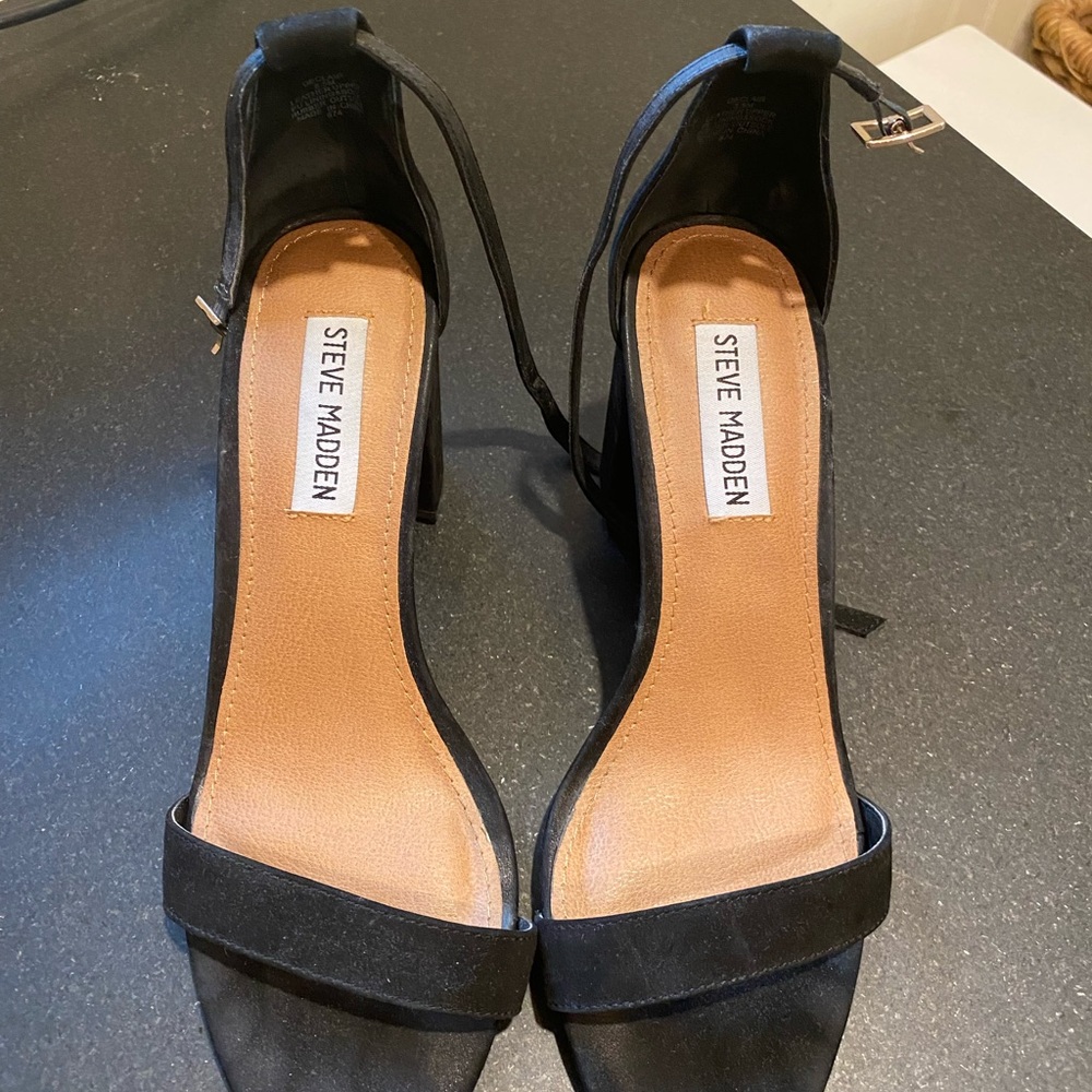 STEVE MADDEN HEELS SIZE 8.5